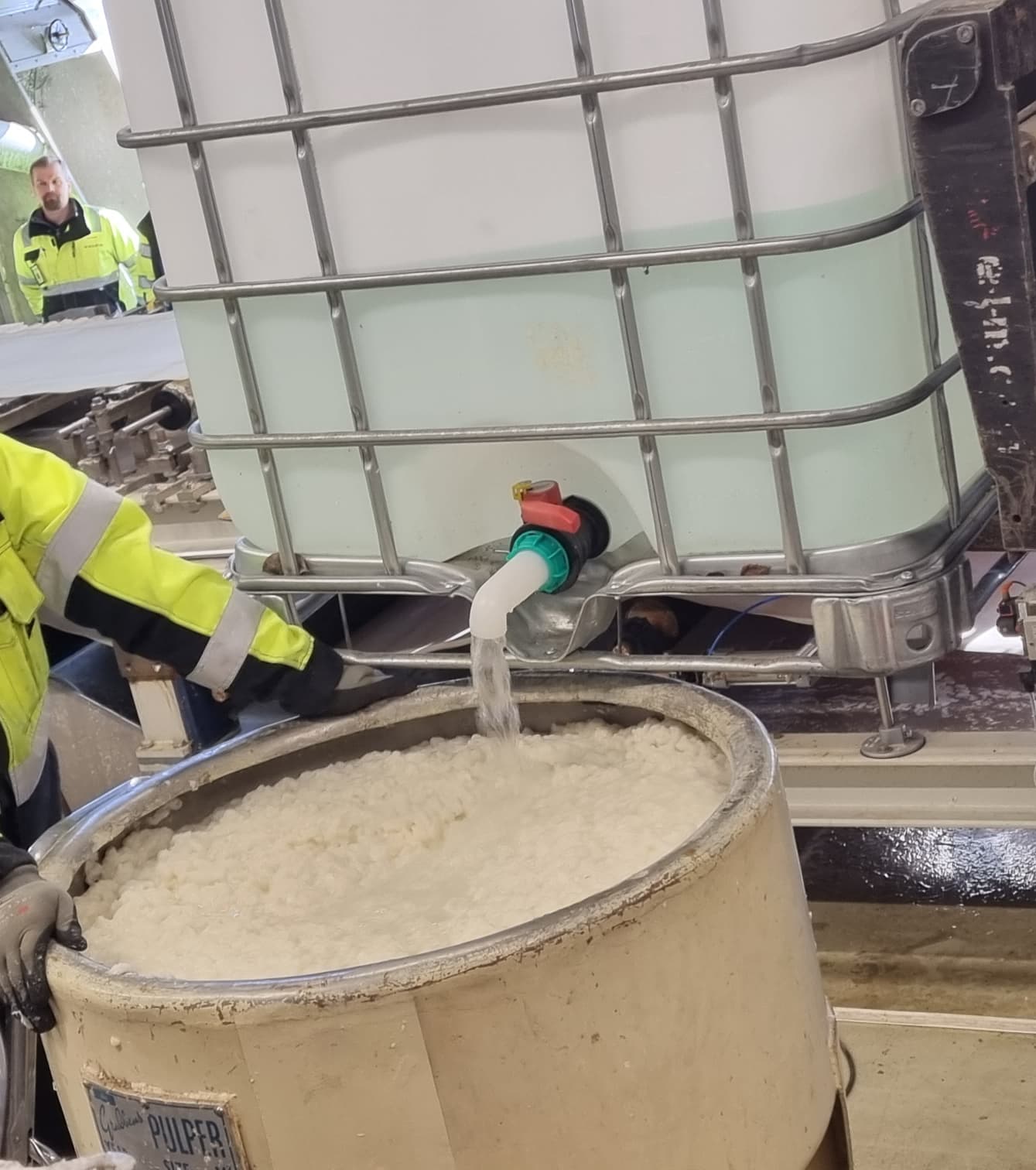 Agrofibre & side-stream pulping